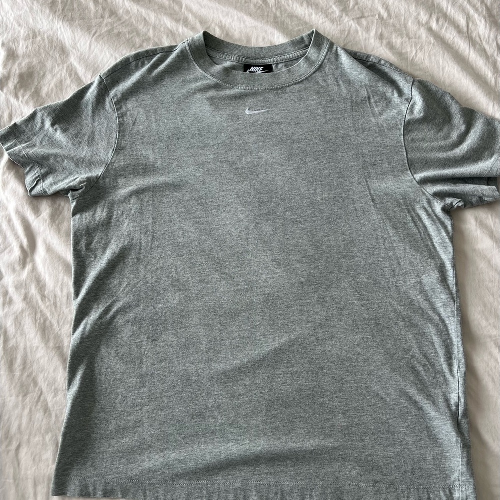Nike Gray T-Shirt